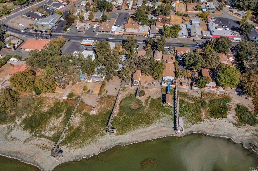 More Photos Of 14097 Lakeshore Dr, Clearlake Apartments For Sale