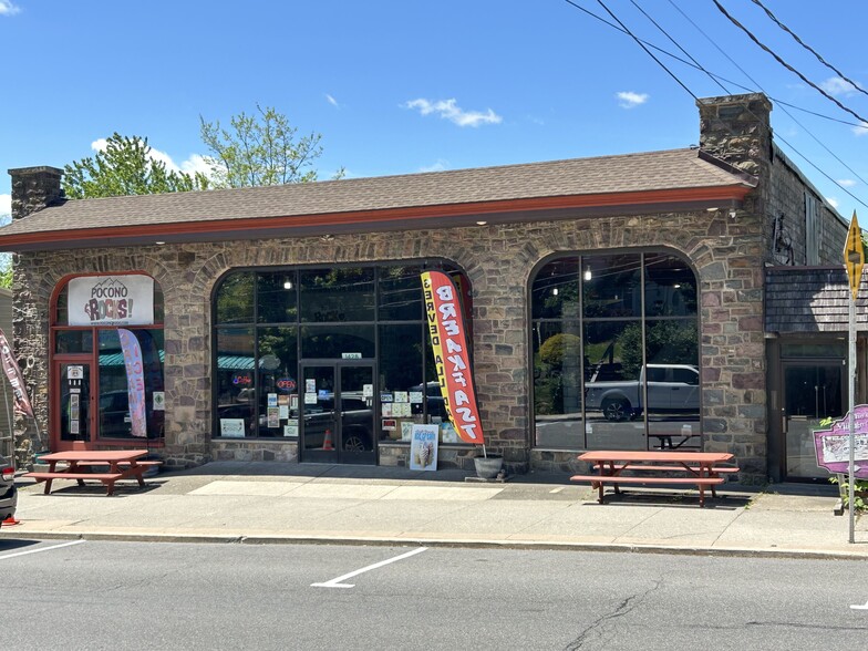 Primary Photo Of 1428 Pocono Blvd, Mount Pocono General Retail For Sale