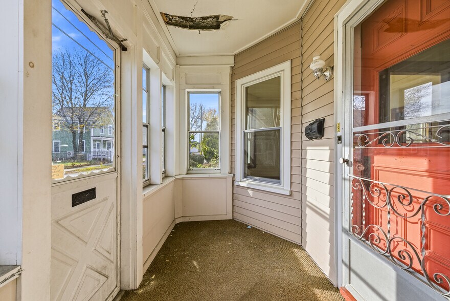 More Photos Of 51 Chestnut St, Rochester Apartments For Sale