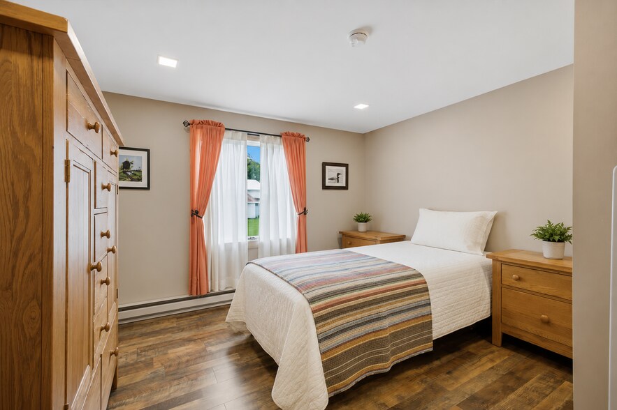 More Photos Of 6275 State Highway 30, Indian Lake Flex For Sale