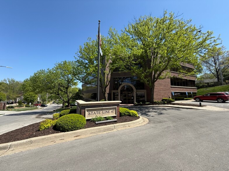 Primary Photo Of 1901 W 47th Pl, Westwood Medical For Lease