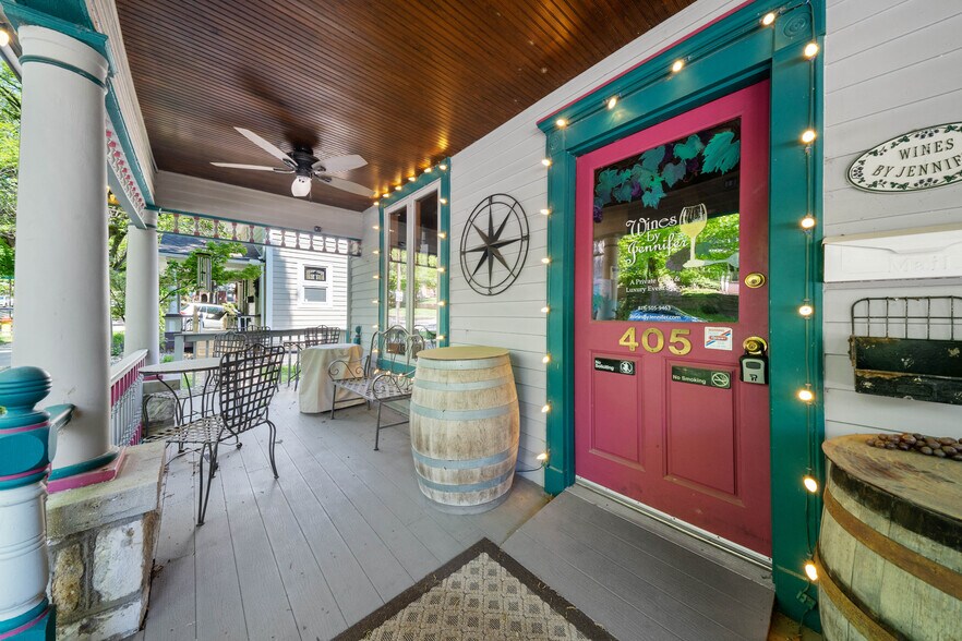 More Photos Of 405 Main St, Parkville Storefront Retail Office For Sale