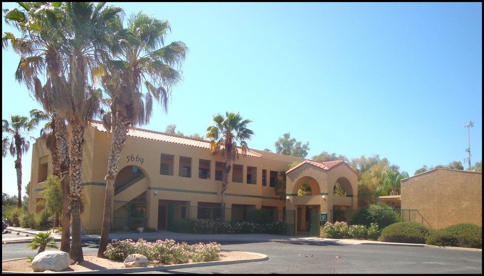 Primary Photo Of 5671 N Oracle Rd, Tucson Medical For Lease