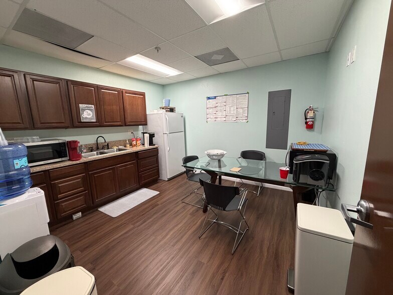 More Photos Of 2501 Davidson Dr, Monterey Park Loft Creative Space For Sale