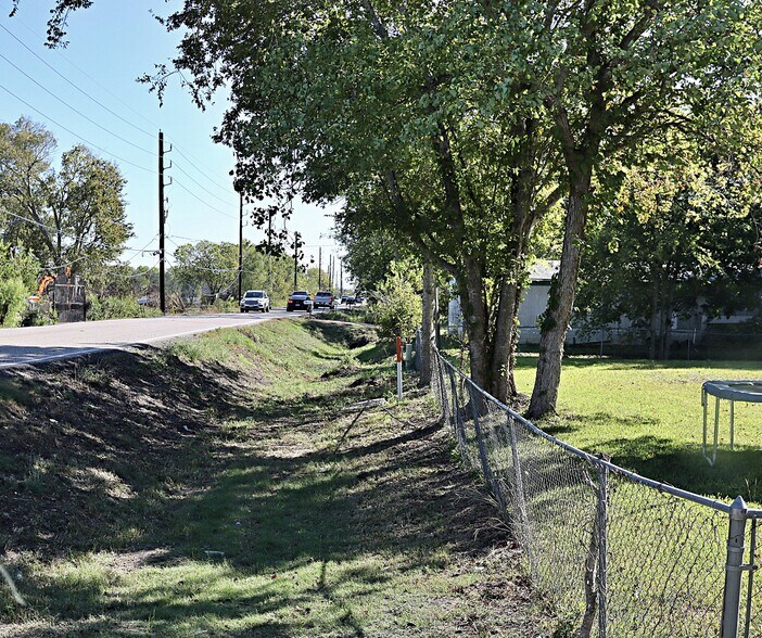 More Photos Of 2106 County Road 58, Rosharon Manufactured Housing Mobile Home Park For Sale