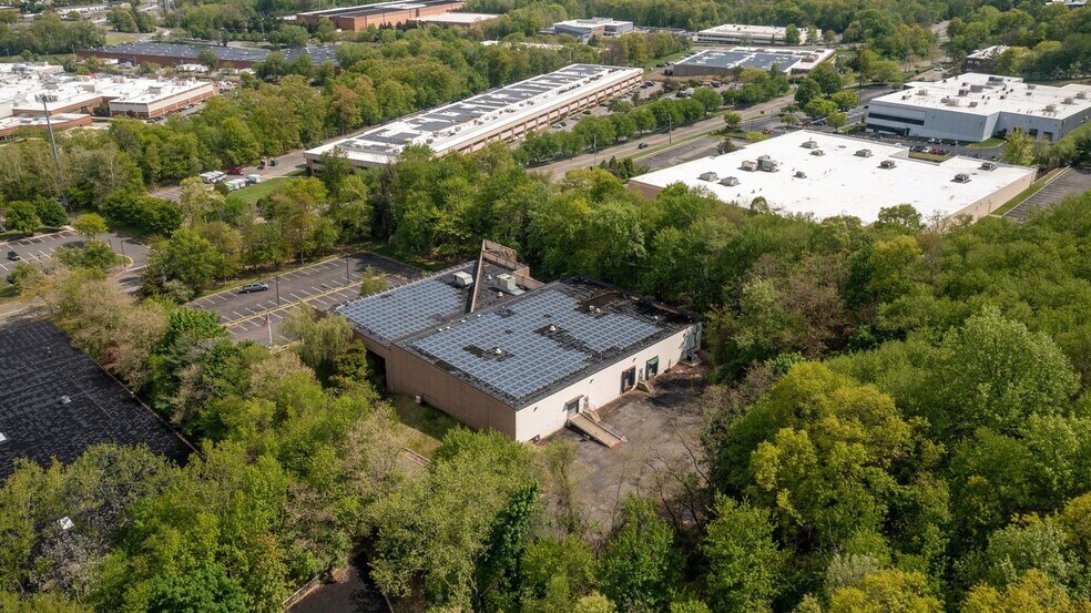 More Photos Of 500 Corporate Dr, Mahwah Light Manufacturing For Sale