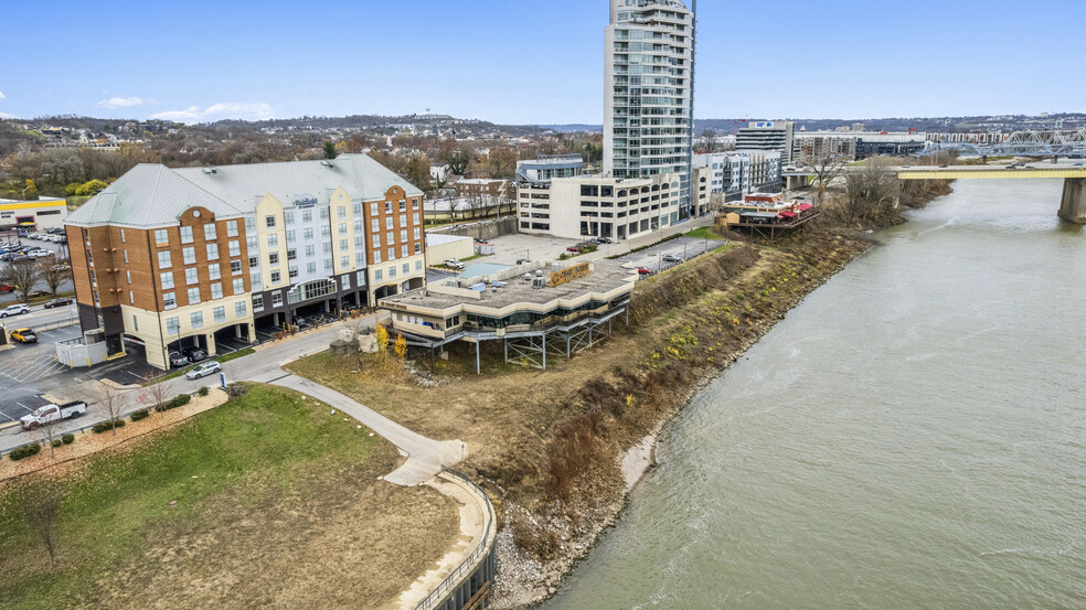 More Photos Of 405 Riverboat Row, Newport Restaurant For Sale