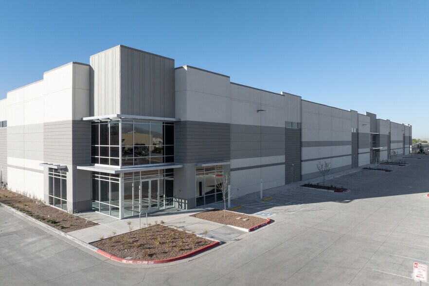 Primary Photo Of 12153 Rojas Dr, El Paso Warehouse For Lease
