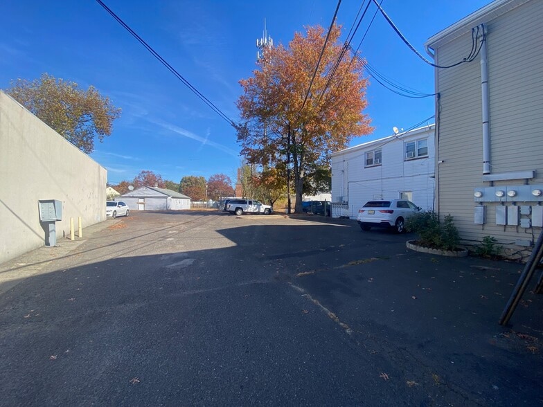 More Photos Of 20 Juliustown Rd, Browns Mills Storefront Retail Residential For Sale