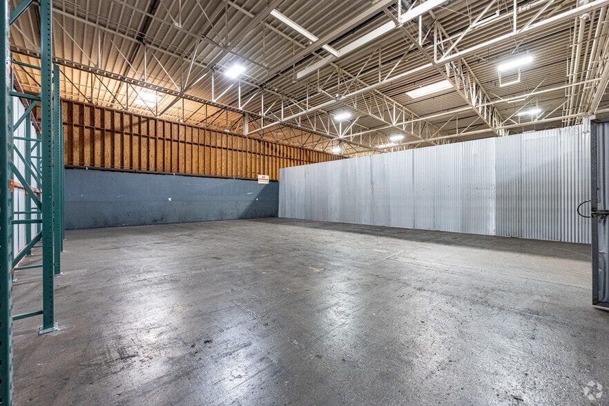 More Photos Of 929 S Azusa Ave, City Of Industry Warehouse For Lease