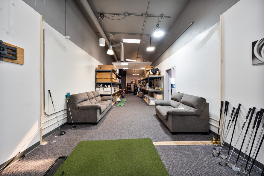 More Photos Of 731-733 E San Bernardino Rd, Covina Warehouse For Sale