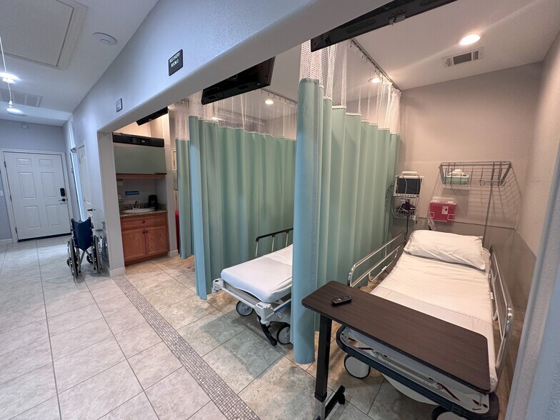 More Photos Of 21338 Provincial Blvd, Katy Medical For Sale