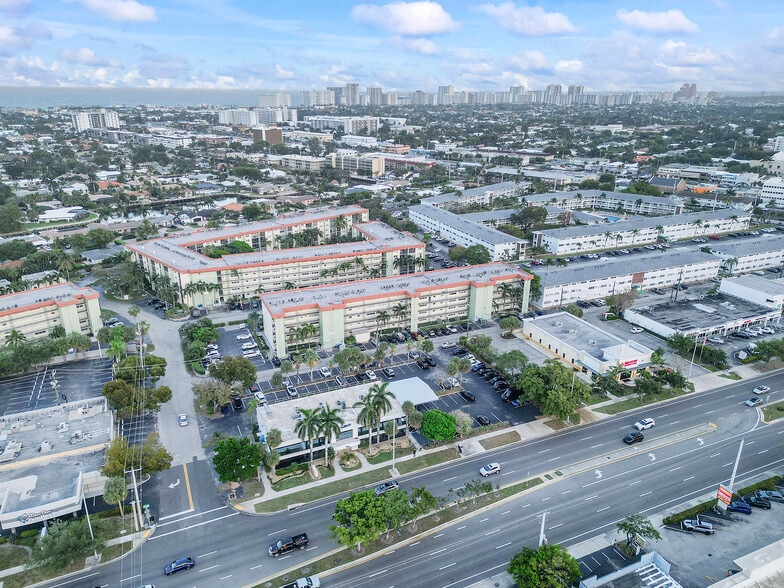 More Photos Of 5300 N Federal Hwy, Fort Lauderdale Office For Sale