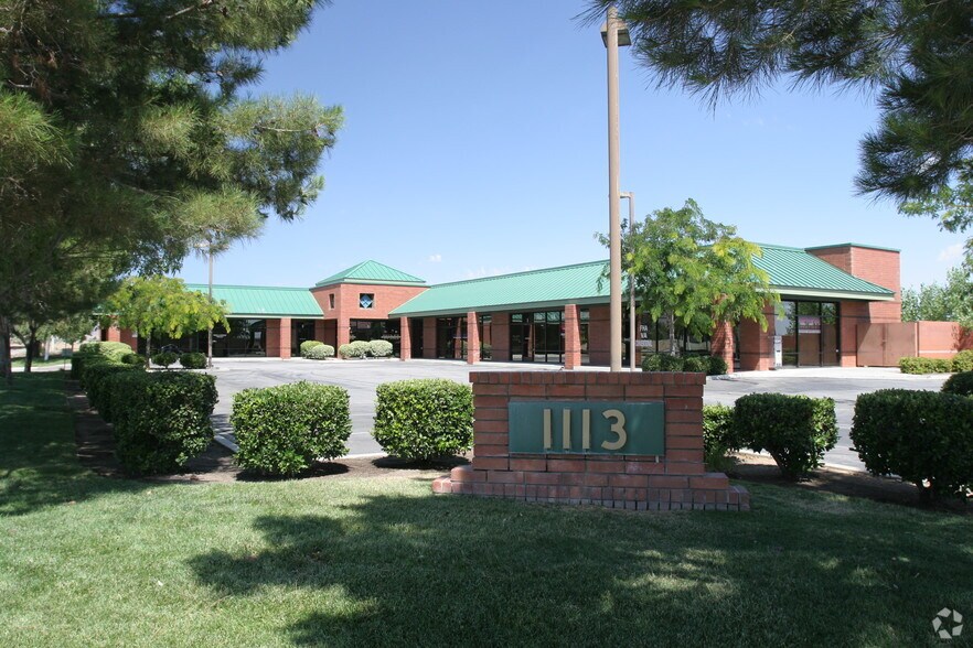 More Photos Of 1113 W Avenue M4, Palmdale Office For Lease