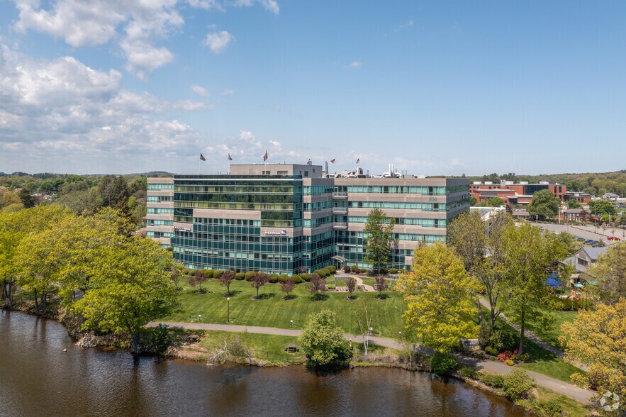 More Photos Of 500 Cummings Ctr, Beverly Office For Lease