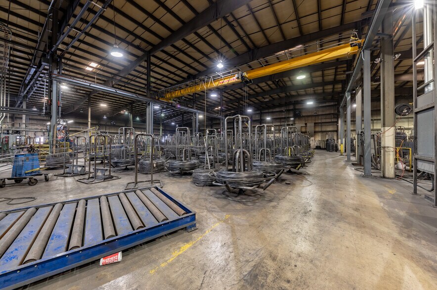 More Photos Of 714 Braddock View Dr, Mount Braddock Warehouse For Lease