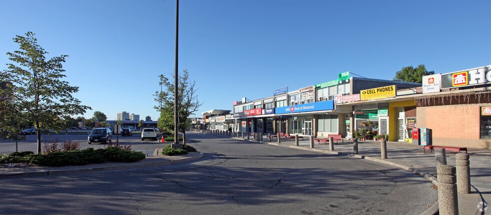 More Photos Of 136-202 Harwood Ave S, Ajax General Retail For Lease