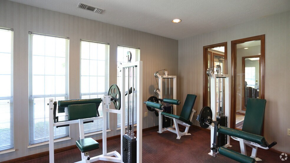 More Photos Of 210 Retreat Ln, Westerville Apartments For Sale