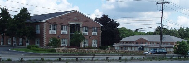 More Photos Of 195 Worcester St, Wellesley Unknown For Lease