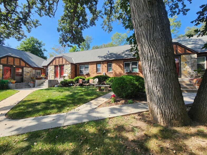 More Photos Of 816 N 36th St, Omaha Apartments For Sale