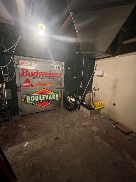 More Photos Of 1000 Broadway Blvd, Kansas City Loft Creative Space For Lease