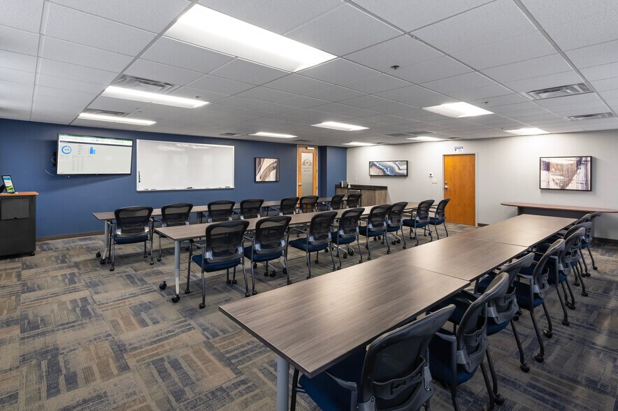 More Photos Of 4000 Executive Park Dr, Cincinnati Unknown For Lease