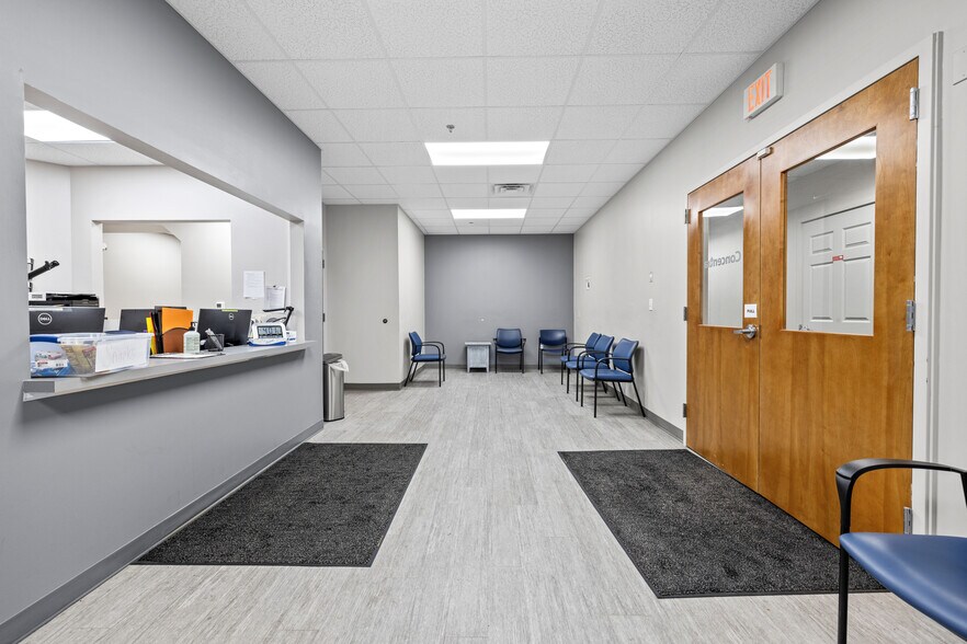 More Photos Of 801 Poindexter St, Chesapeake Office Residential For Lease