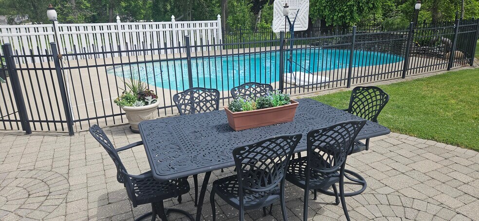 More Photos Of 3405 Orchard Park Rd, Orchard Park Office Residential For Sale