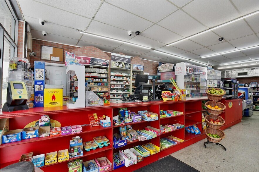 More Photos Of 2581 Sun Acres Blvd, Auburndale Convenience Store For Sale