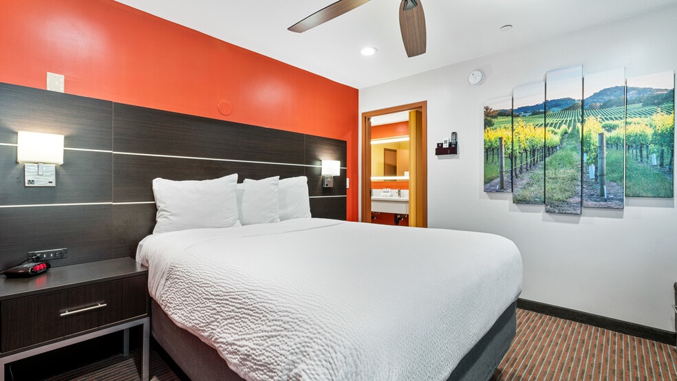 More Photos Of 178 Dry Creek Rd, Healdsburg Hotel For Sale