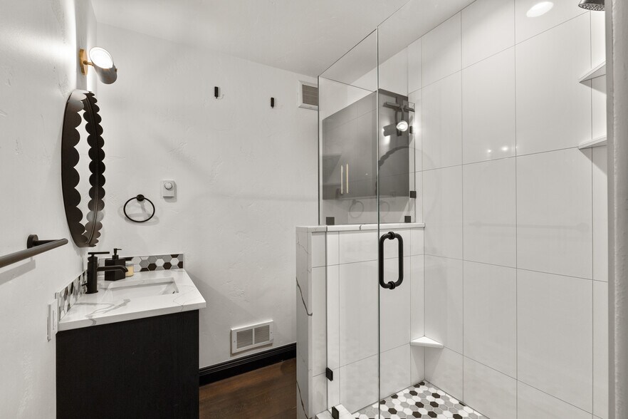 More Photos Of 30-50 2nd St E, Kalispell Office Residential For Sale