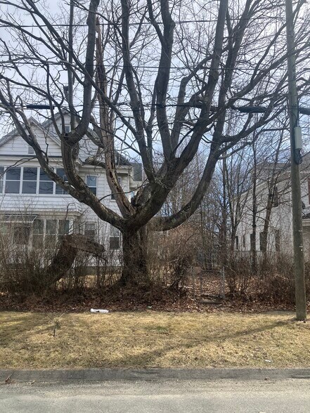 More Photos Of 24 Glenwood Ave, Pittsfield Apartments For Sale