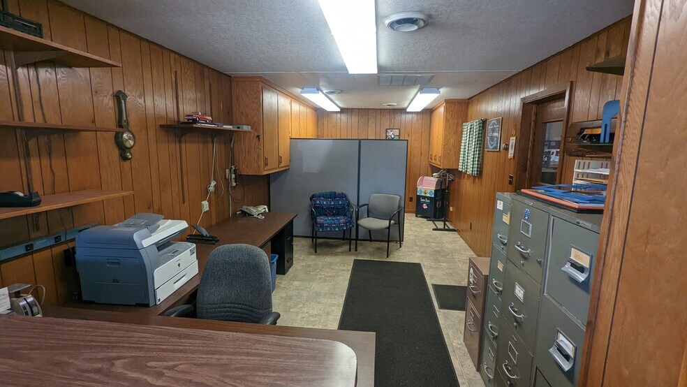 More Photos Of 113 Main St, Wanamingo Auto Repair For Sale