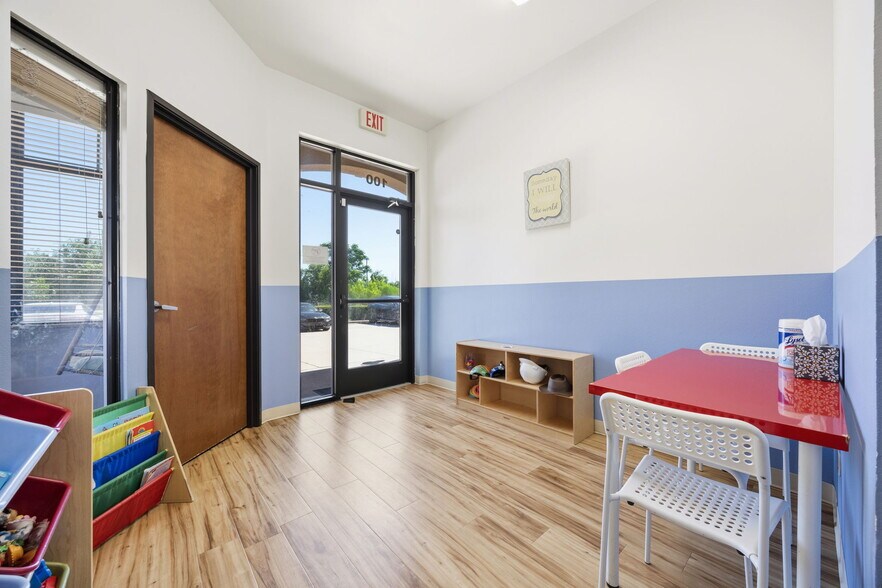 More Photos Of 4504 Legacy Dr, Plano Medical For Sale
