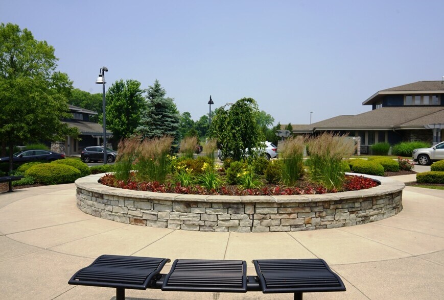 More Photos Of 70-84 Remick Blvd, Springboro Office For Sale