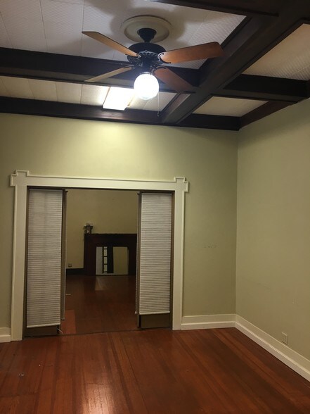 More Photos Of 507 E Hospital St, Nacogdoches Office For Lease