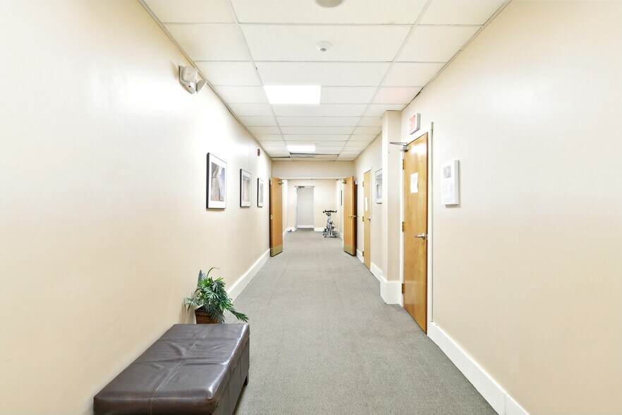 More Photos Of 42 Summer St, Pittsfield Medical For Sale