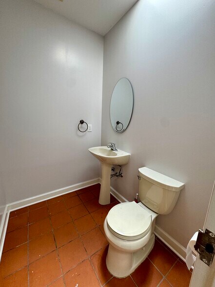 More Photos Of 1825 Coney Island Ave, Brooklyn Office Residential For Lease