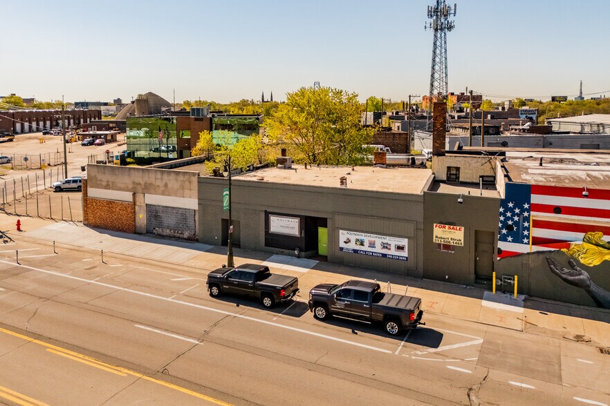 Primary Photo Of 2647-2661 Michigan Ave, Detroit Storefront For Sale