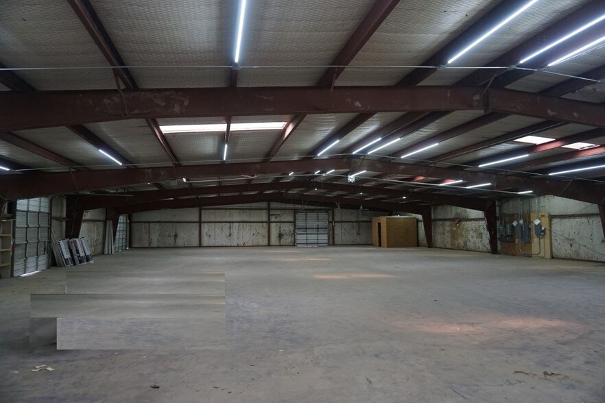 More Photos Of 902 Kck Way, Cedar Hill Distribution For Sale