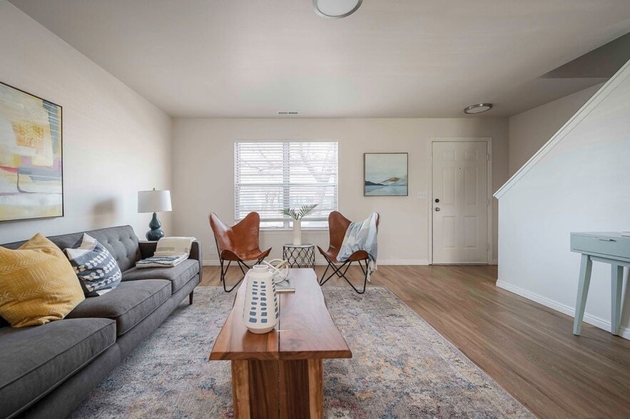 More Photos Of 275 S Fort Ln, Layton Apartments For Sale