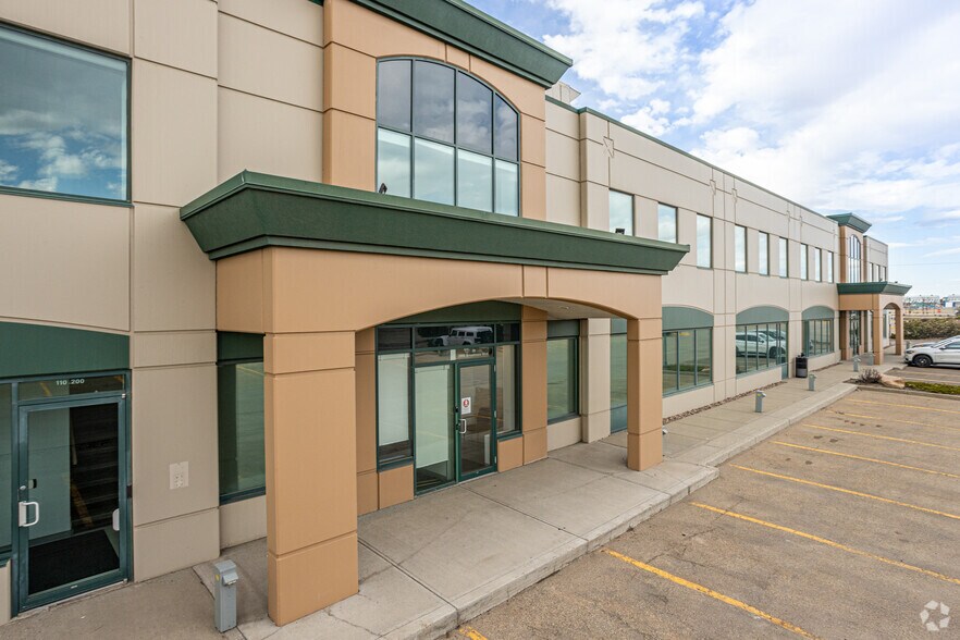 More Photos Of 2181 Premier Way, Sherwood Park Unknown For Lease