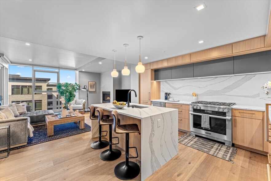 More Photos Of 590 Waterfront Way, Vancouver Multifamily For Sale