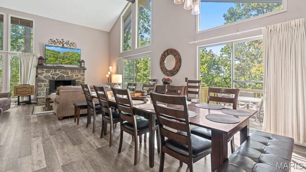 More Photos Of 35 Walkers Cay Drive, Osage Beach Apartments For Sale