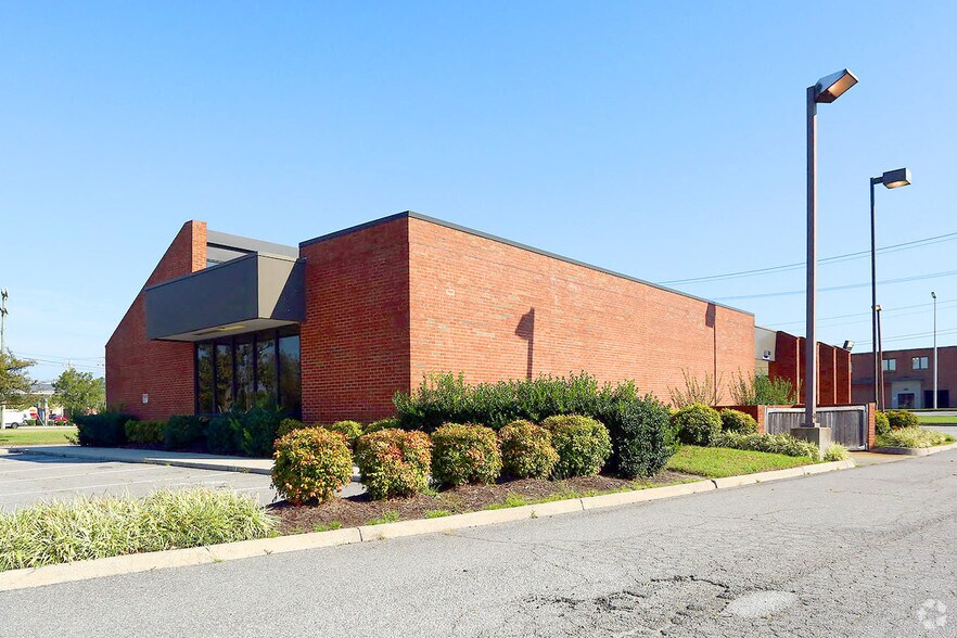 More Photos Of 3351 E Princess Anne Rd, Norfolk Bank For Sale