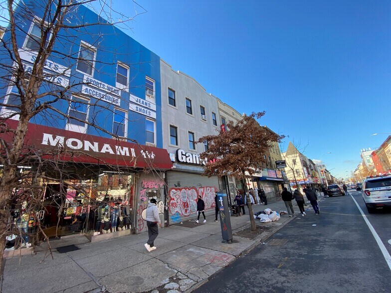 More Photos Of 370 Knickerbocker Ave, Brooklyn Storefront Retail Residential For Lease