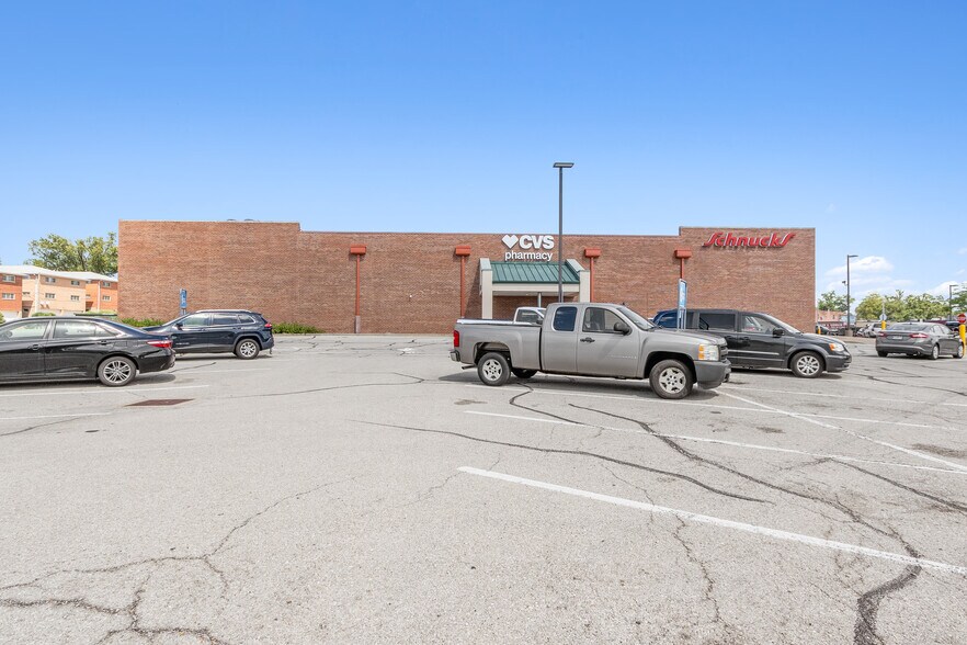 More Photos Of 7450 Hampton Ave, Saint Louis Freestanding For Sale