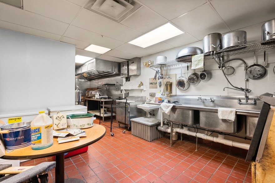 More Photos Of 11011 Game Preserve Rd, Gaithersburg Sorority Fraternity House For Sale