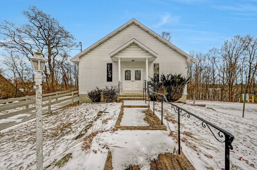 Primary Photo Of 15924 PA-407 Sr, Fleetville Religious Facility For Lease