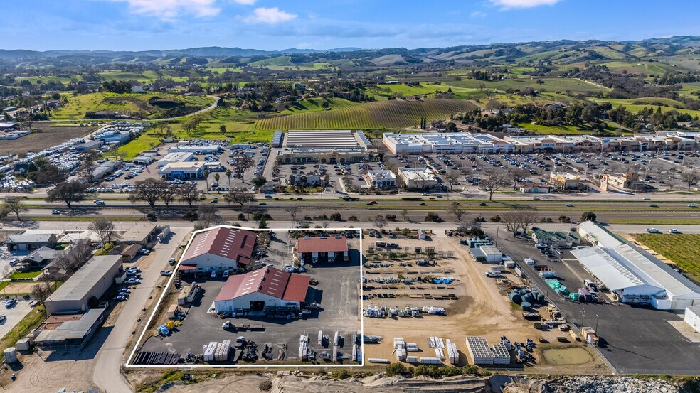 More Photos Of 2450 Ramada Dr, Paso Robles Flex For Sale